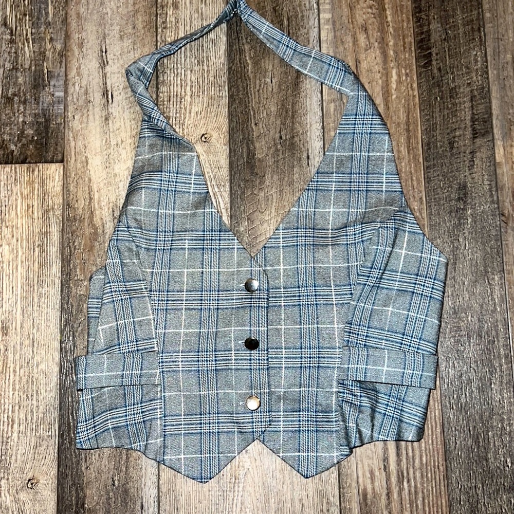 Cute vest reminds me of clueless